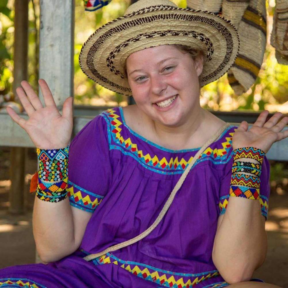 Meet your Posher, Abby